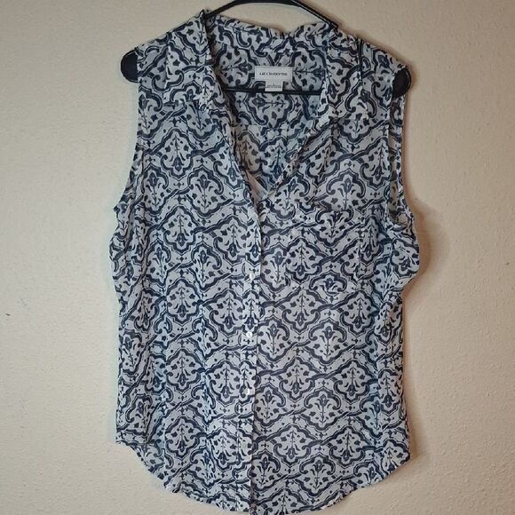 Blue and White Sleeveless Blouse size large - Picture 1 of 6